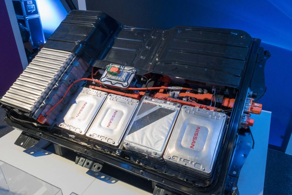 Figure1_CarBattery_EviP